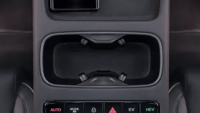 Horizontal Side by Side Cup Holder
